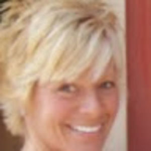 Meet your Posher, Carrie